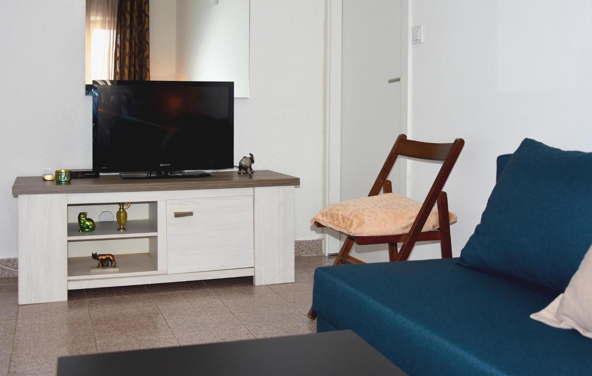 Pet Friendly In With Wifi Apartment *
